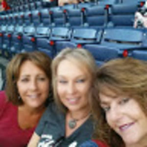 Meet your Posher, Roxanne